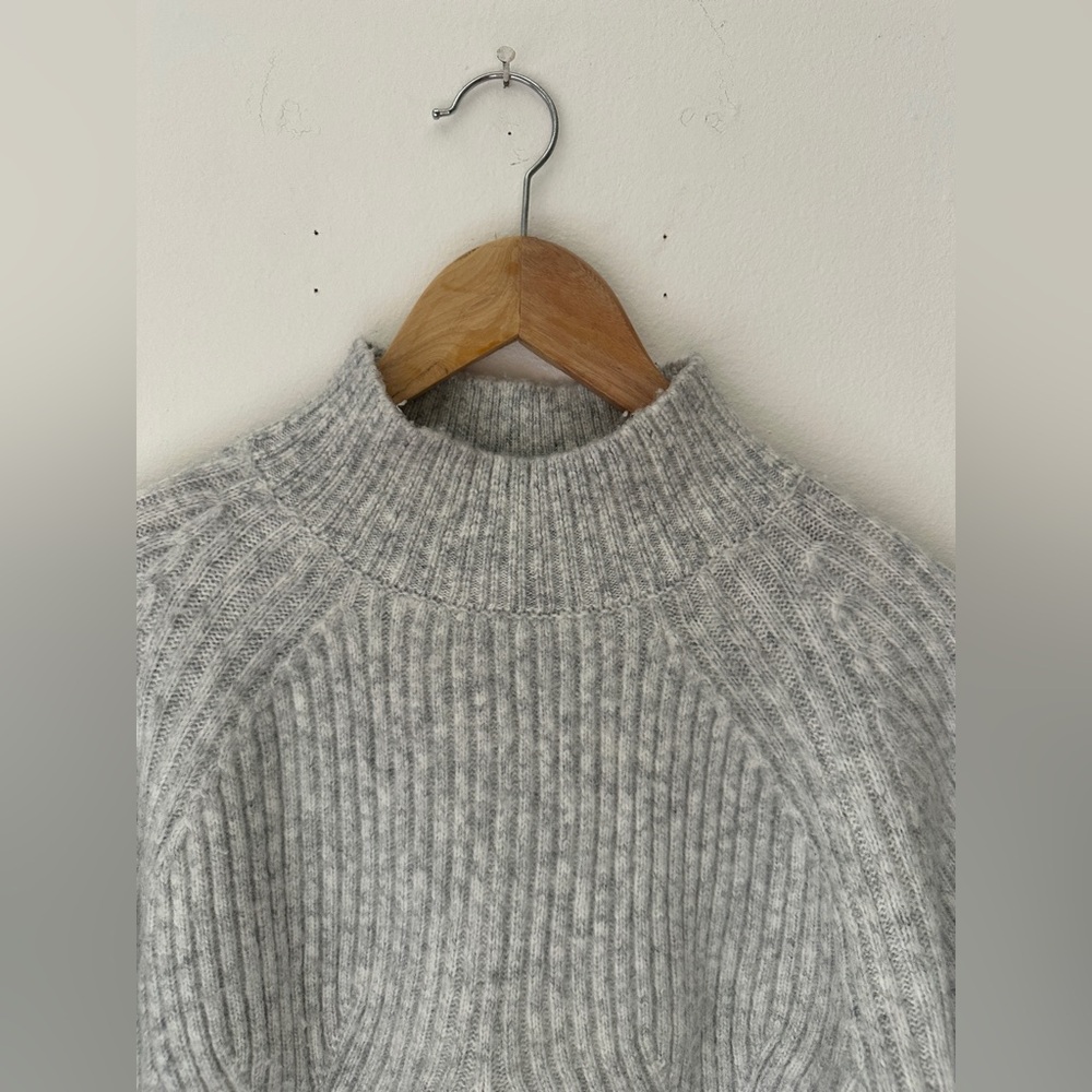 Gray Ribbed Women's Sweater - Picture 4 of 6